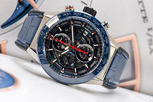 商家对泰格豪雅卡莱拉计时手表回收报价主要看成色如何？