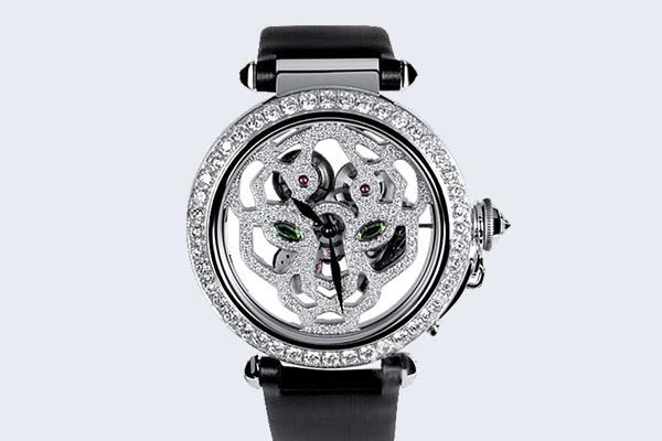 珠宝工艺精湛的卡地亚HPI00365旧手表回收能值多少钱