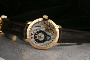 一个12万手表回收可以多少钱 这款格拉苏蒂手表可作参考