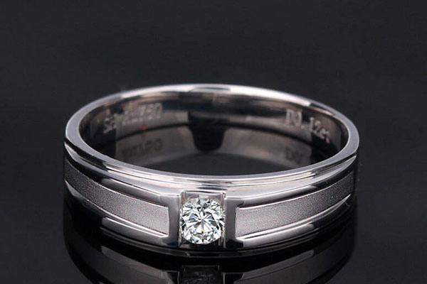 知名珠宝店周六福有回收钻石戒指的业务吗
