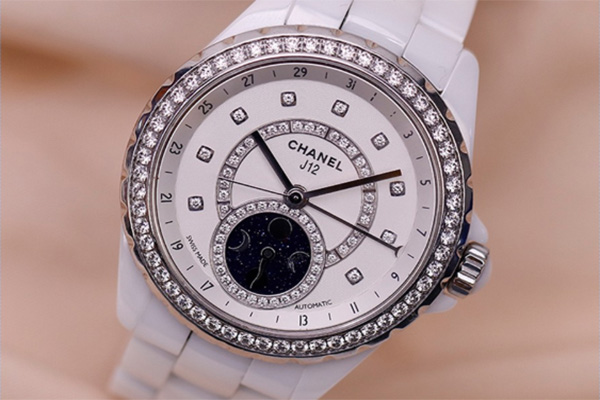 市场经典畅销款的chanel手表回收价格更高？