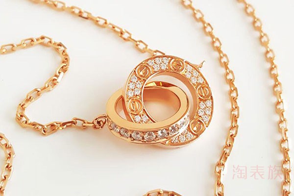 卡地亚LOVE双环钻石项链回收热度一直在，只因款式经典？