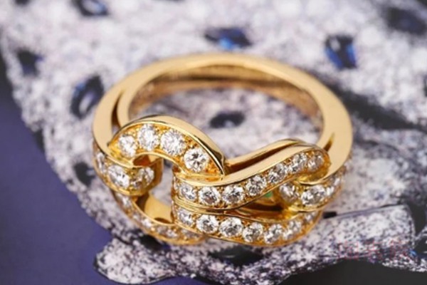 二手卡地亚AGRAFE系列18K黄金密镶钻石戒指