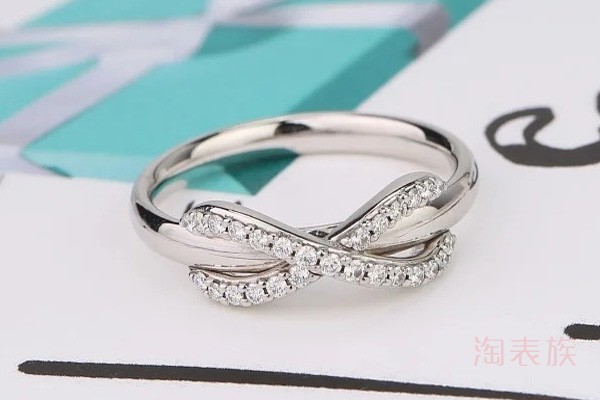 蒂芙尼Tiffany Infinity 系列18K白金镶钻戒指