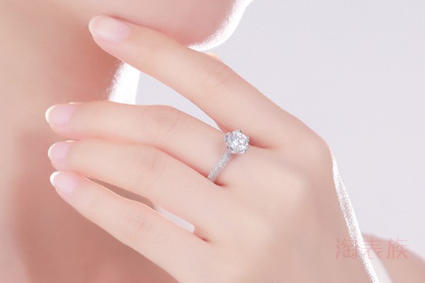 二手佐卡伊女神的嫁衣18k白金钻石戒指