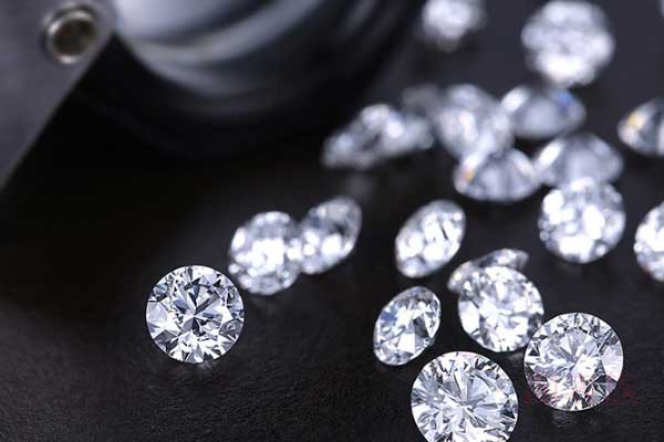 回收一万7的钻石能卖多少钱