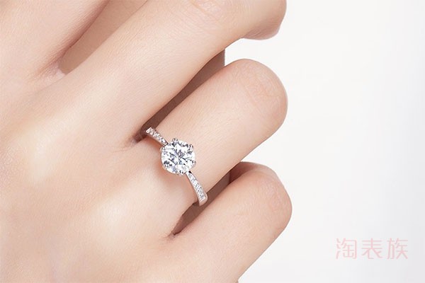 价值1万的钻石戒指可以回收多少钱